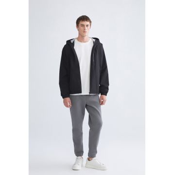 Pantaloni texturati cu buzunare laterale - Gri cenusiu