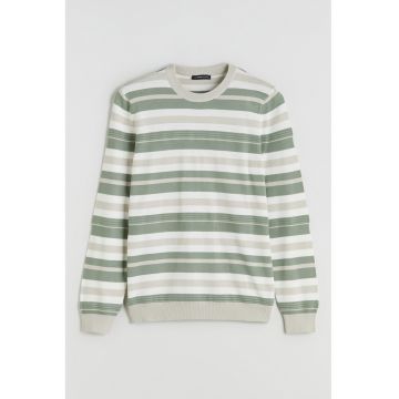 Pulover cu decolteu la baza gatului si dungi - Alb/Verde sparanghel