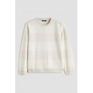 Pulover cu decolteu la baza gatului si model in dungi - Crem