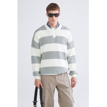Pulover polo cu model in dungi - Alb/Gri cenusiu