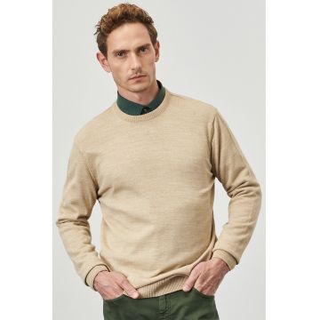 Pulover tricotat fin cu decolteu la baza gatului - Maro camel