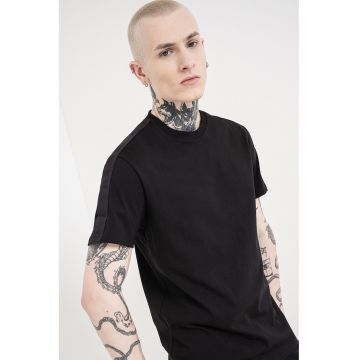 Tricou de bumbac cu banda logo - Negru