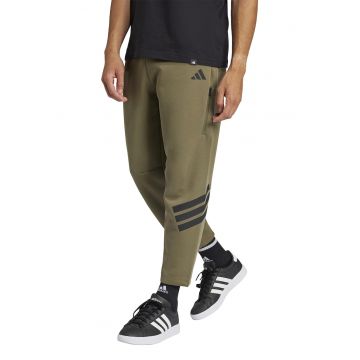 Pantaloni de trening cu croiala conica si logo - Negru/Verde masliniu