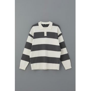Pulover cu model in dungi si guler ascutit - Alb murdar/Gri inchis