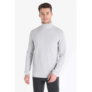 Pulover de bumbac cu guler inalt