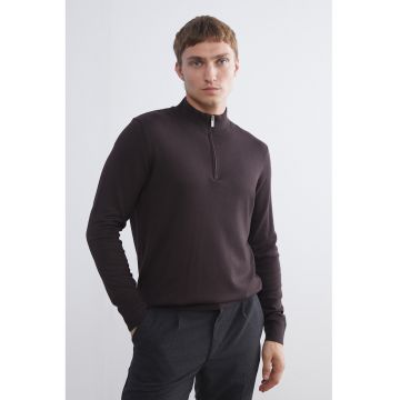 Pulover tricotat fin cu fenta cu fermoar - Maro inchis