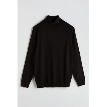 Pulover tricotat fin cu maneci raglan - Negru