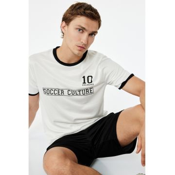 Tricou cu imprimeu si decolteu la baza gatului - Negru/Alb murdar