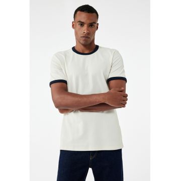 Tricou din amestec de bumbac cu decolteu la baza gatului - Alb fildes/Negru