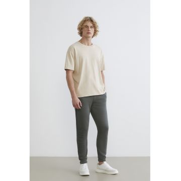 Bluza de trening cu model text - Verde sparanghel