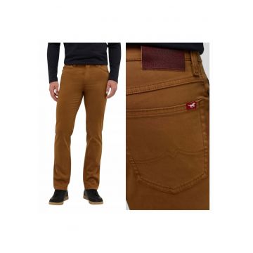 Blugi Barbati -  Tramper Straight - Straight Fit - Talie Medie - Fermoar - Lungi - 5 Buzunare - Bumbac - W31-L30 US - Bej