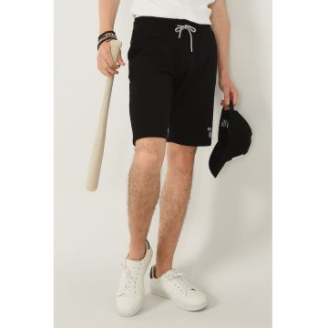 Pantaloni de trening scurti cu buzunare laterale Fowler - Negru
