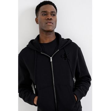 Hanorac cu logo brodat si fermoar - Negru