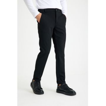 Pantaloni slim fit cu talie elastica - Negru