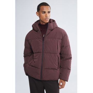 Geaca matlasata cu fermoar - Visiniu