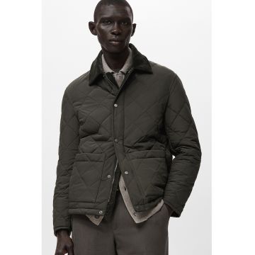 Jacheta matlasata cu finisaj rezistent la apa si guler din reiat - Verde padure