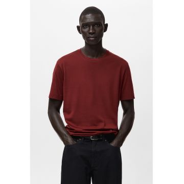 Tricou din bumbac cu decolteu la baza gatului - Rosu inchis