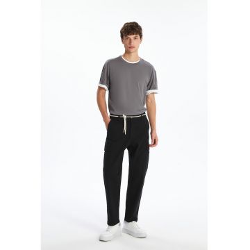 Pantaloni cargo cu croiala dreapta - Negru