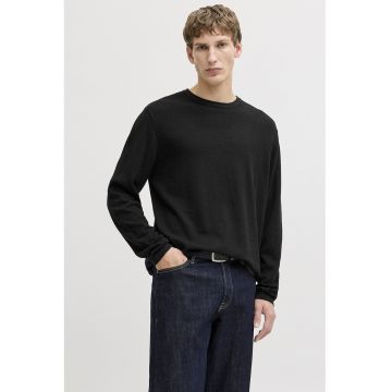 Pulover tricotat fin cu decolteu la baza gatului - Negru