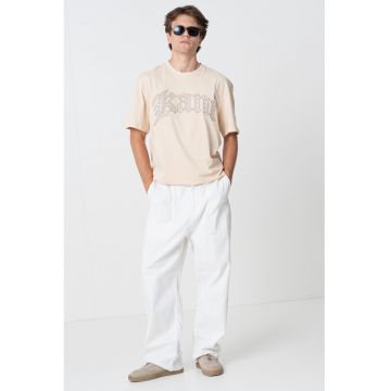 Tricou cu imprimeu logo - Maro nisip/Maro camel