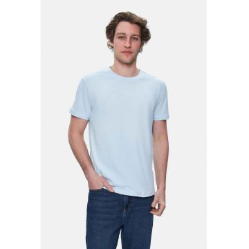 Tricou regular fit - decolteu la baza gatului - imprimeu cu logo - Albastru - HARPER - Albastru