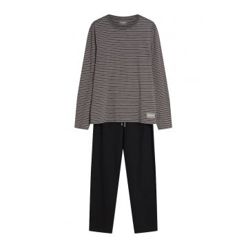 Pijamale confortabile si elegante pentru barbati - intr-o eleganta New  Negru