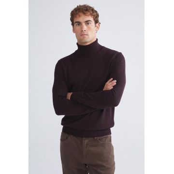 Pulover tricotat fin cu guler inalt - Maro inchis
