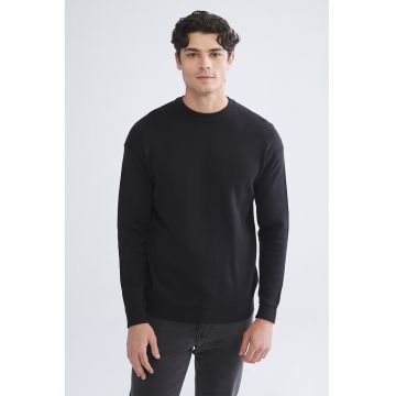 Pulover unisex cu decolteu rotund si maneci cazute - Negru