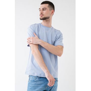 Tricou de bumbac cu decolteu la baza gatului