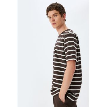 Tricou din bumbac cu model in dungi - Alb/Maro inchis