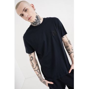 Tricou regular fit cu decolteu la baza gatului - Negru/Bleumarin