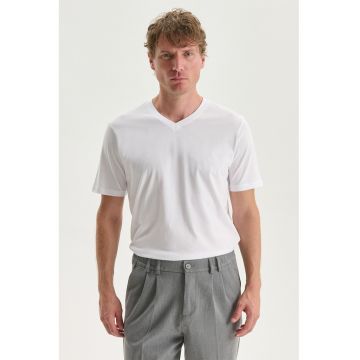 Tricou uni cu decolteu in V