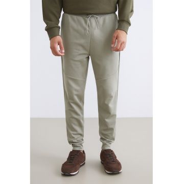 Pantaloni de trening cu snur - Verde pal