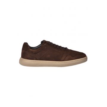 Pantofi sport low-cut din piele intoarsa - Maro