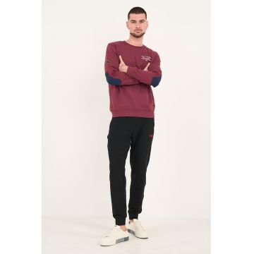 Pantaloni sport regular fit cu buzunare cu fermoar - Negru