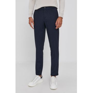 Sisley Pantaloni bărbați, culoarea albastru marin, model drept