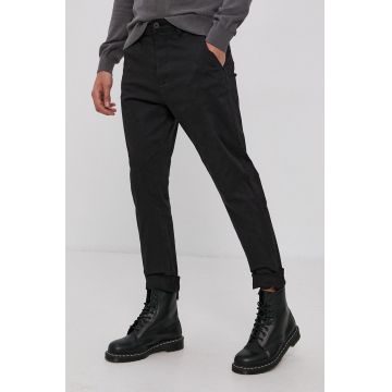 !SOLID Pantaloni bărbați, culoarea negru, cu fason chinos