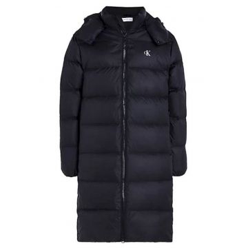 Geaca cu umplutura de pene