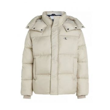 Geaca matlasata cu gluga -