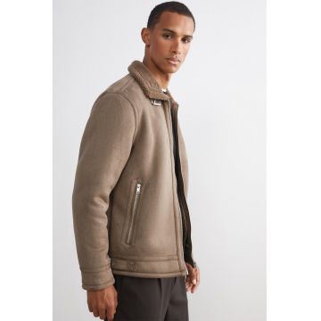 Palton de piele intoarsa ecologica cu buzunare cu fermoar - Maro taupe