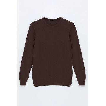 Pulover uni cu decolteu la baza gatului - Maro inchis