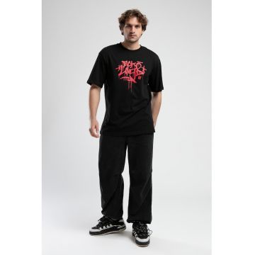 Tricou cu imprimeu logo si maneci cazute - Rosu/Negru