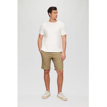 Bermude chino cu model uni - Maro camel