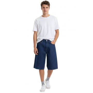 Blugi scurti cu talie medie -