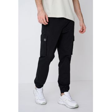 Pantaloni cargo din amestec de bumbac cu talie elastica - Negru