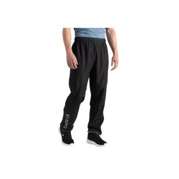Pantaloni pentru trekking impermeabili