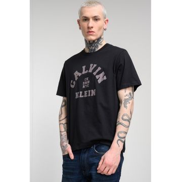 Tricou lejer cu logo pe partea din fata - Negru