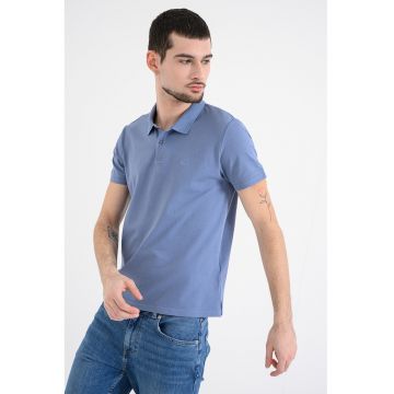 Tricou polo din bumbac pique cu croiala slim-fit - Albastru prafuit