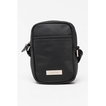 Geanta crossbody cu logo metalic - Negru