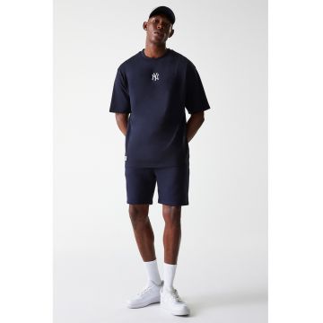 Pantaloni scurti NY Yankees MLB League Essential - Alb/Bleumarin